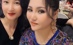 邻居巨乳正在播放